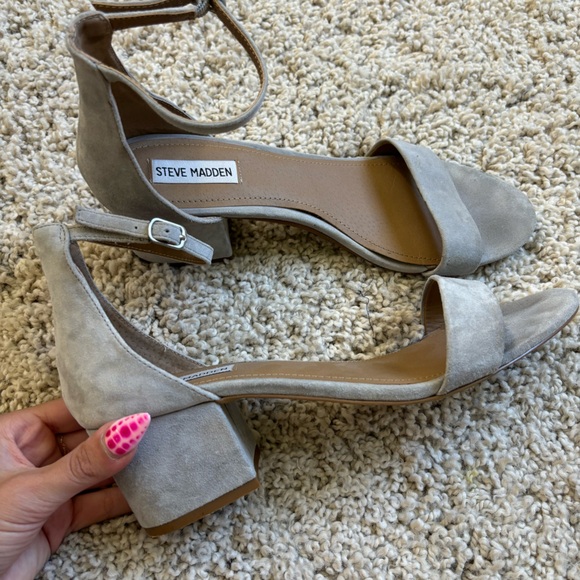 Steve Madden sandals - Picture 2 of 2